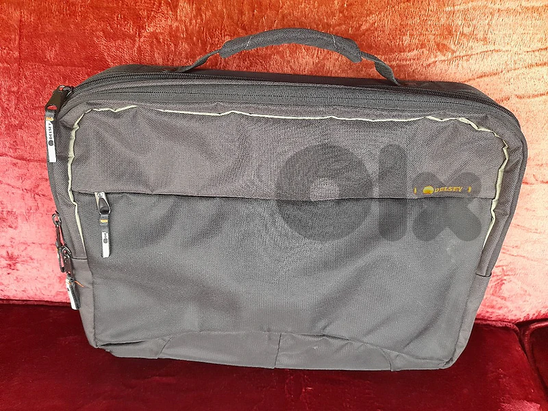 Delsey laptop bag Delsey laptop bag