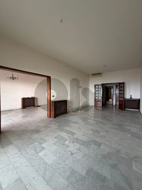 Apartment For Sale in Rabieh - شقة للبيع في الرابية