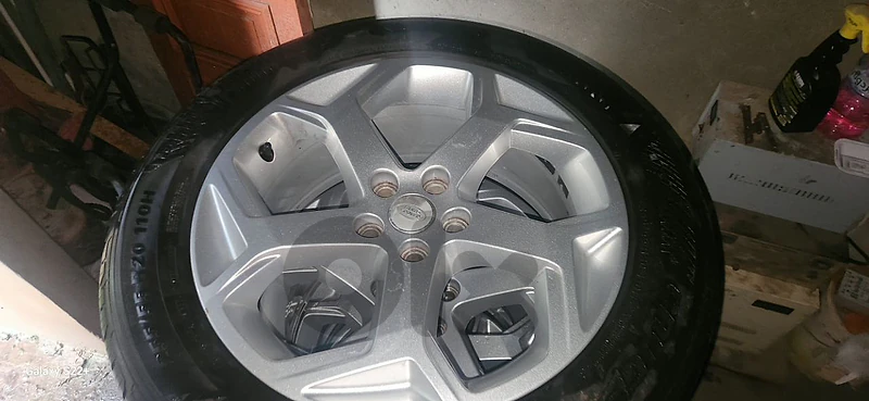 rrims and tires rang rover sport 2020