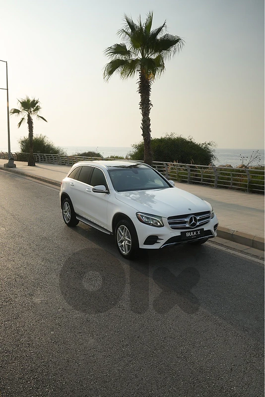 Mercedes GLC 300 4 Matic - 2019 MY - Panoramic Roof - CLEAN CARFAX !!! Mercedes GLC 300 4 Matic - 2019 MY - Panoramic Roof - CLEAN CARFAX !!!