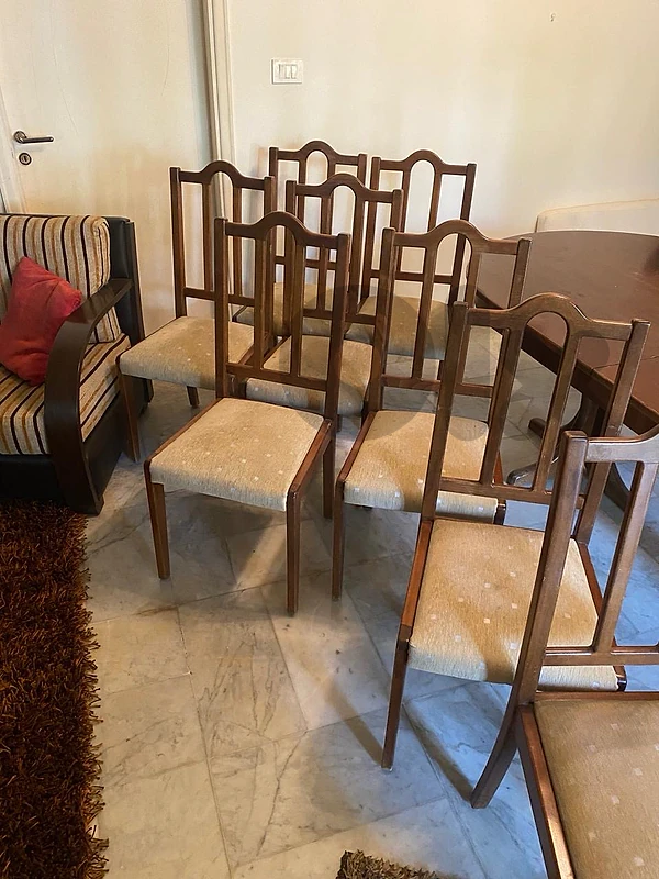 Like New 8 chairs for dinning room made from solid wood