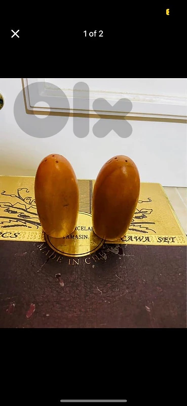 salt and pepper shakers