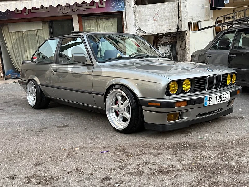 BMW 318 1989