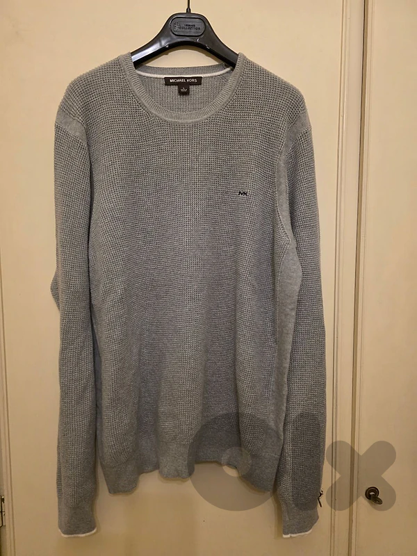 Mickael kors sweater size Large