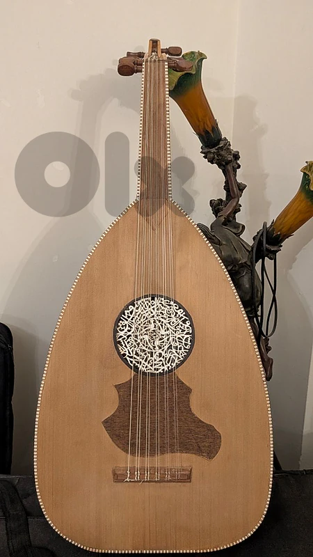 Elie yammin oud made in Lebanon