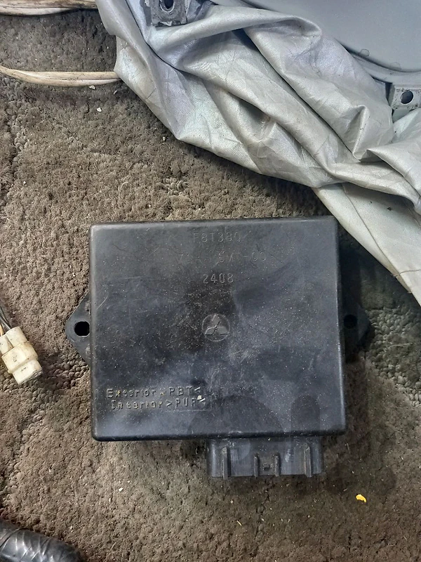 R6 ECU + Wiring harness | كف كهرباء وسيليسيون كامل
