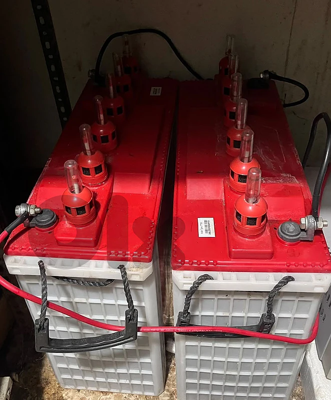 ups + batteries