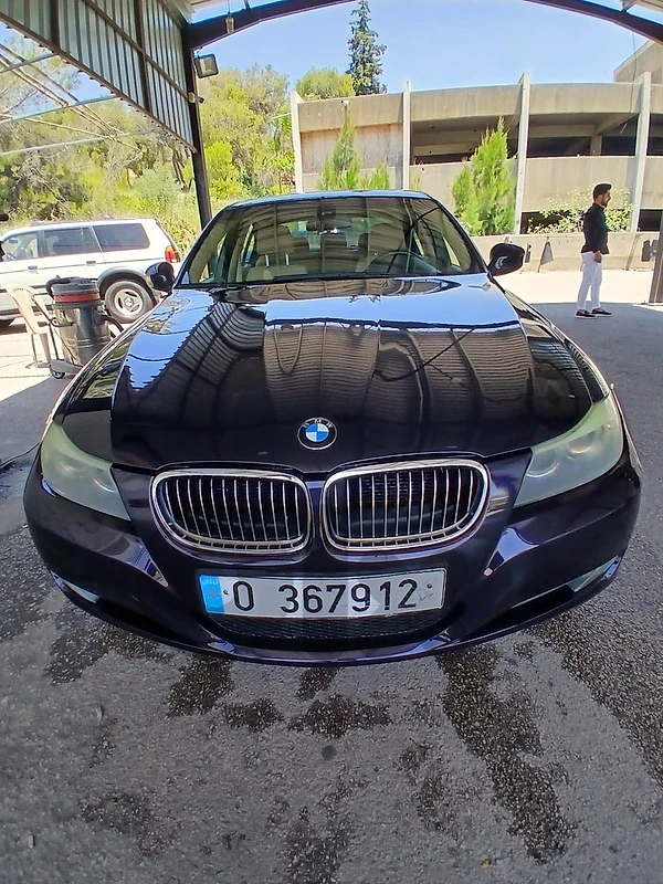 BMW 3-Series 2009 323i