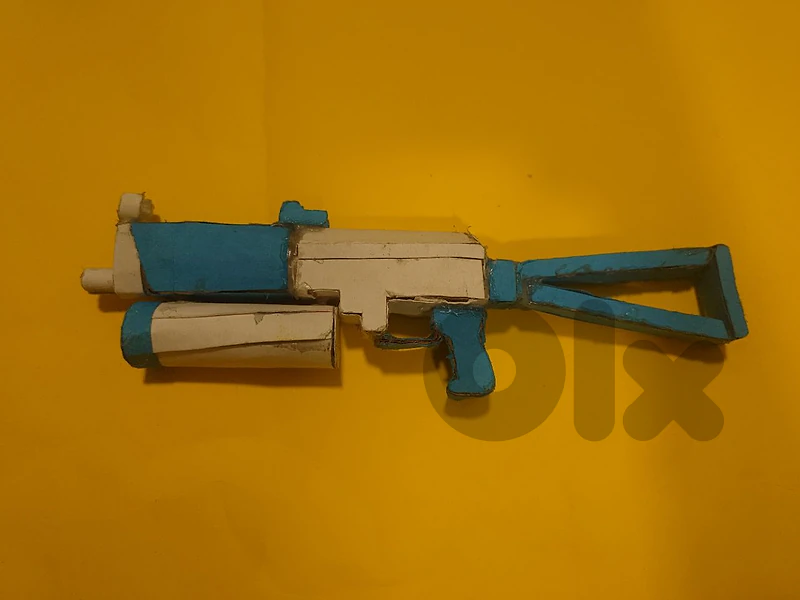 PP-19 BIZON hand made cardboard design gun