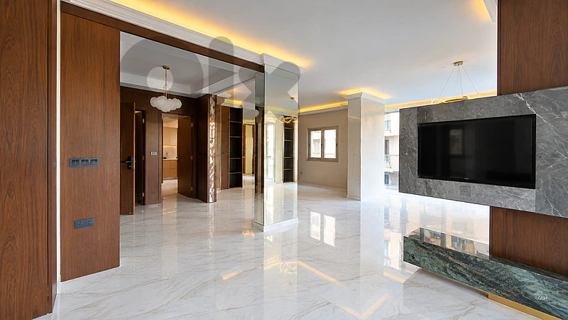 Apartment for Rent in Ramlet Al Baydahشقة  للإيجار في الرملة البيضاء