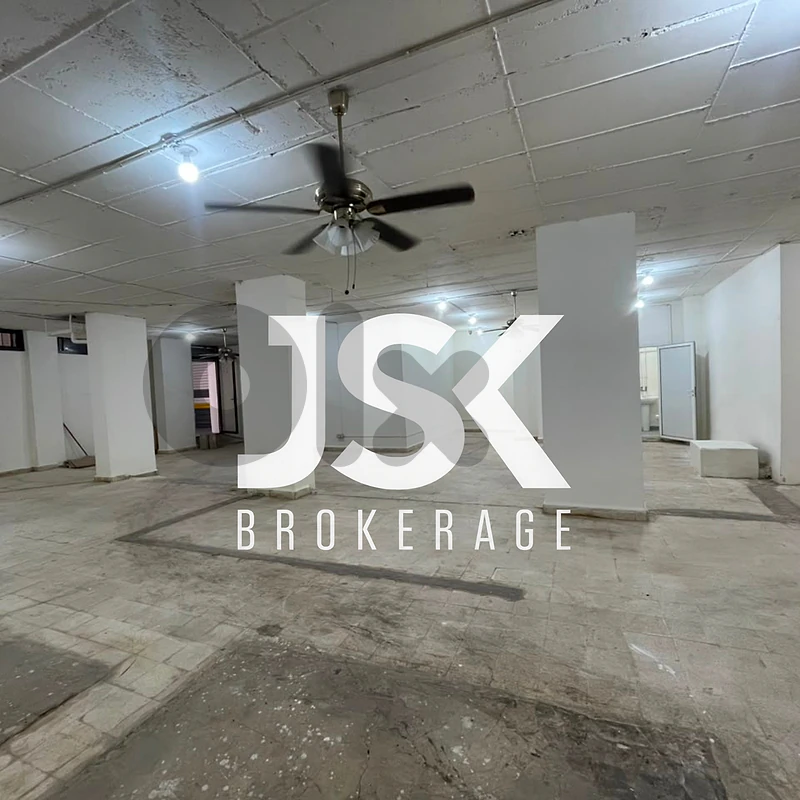 L23085 Warehouse For Rent in Achrafieh, Geitawi L23085 Warehouse For Rent in Achrafieh, Geitawi