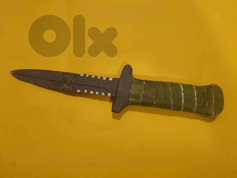 COMBAT KNIFE hand made cardboard design knife