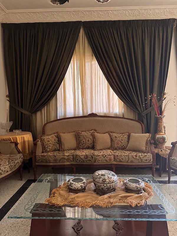 vintage living room