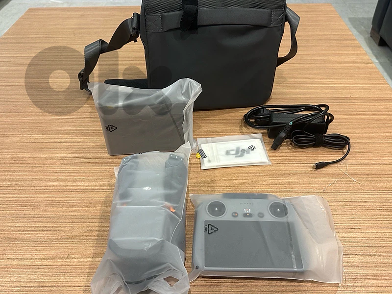 DJI air 3 combo RC2