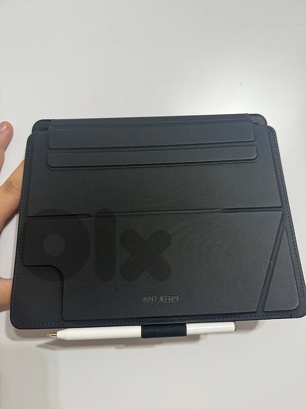 Magic Keyboard & Universal Stylus Pen – iPad 11