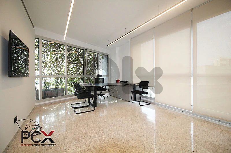 Office for Rent in Achrafieh - مكتب للإيجار في الأشرفية