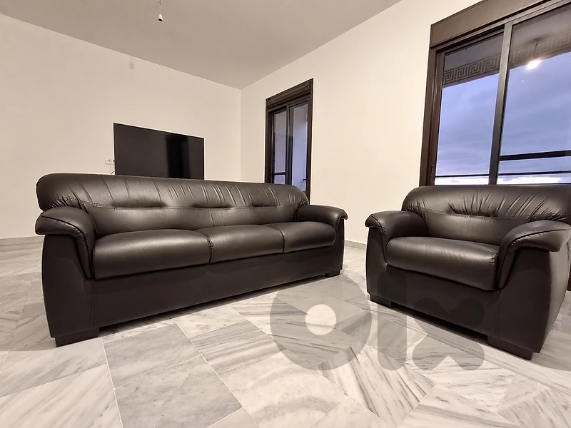 High Quality Sofa Set - Like New
