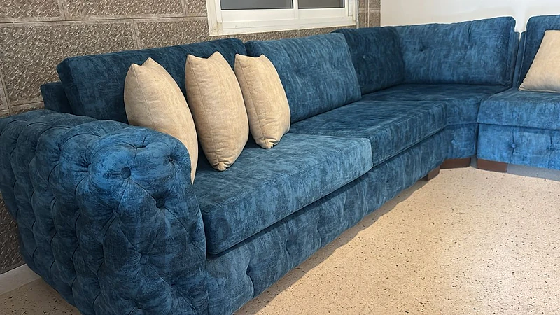 living room used 1 month