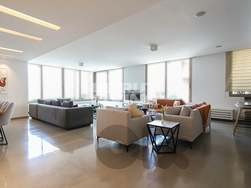 Furnished Spacious Modern Living | Great Area