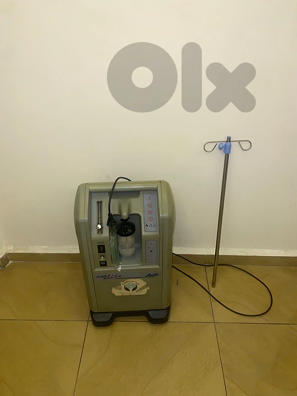 AirSep 5L Oxygen Concentrator (Barely Used) + Medical IV Stand