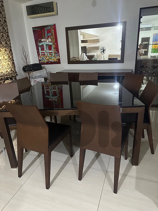 Elegant Dining Room set - Excellent Condition