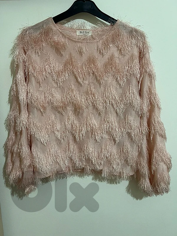 T-shirt only 300,000