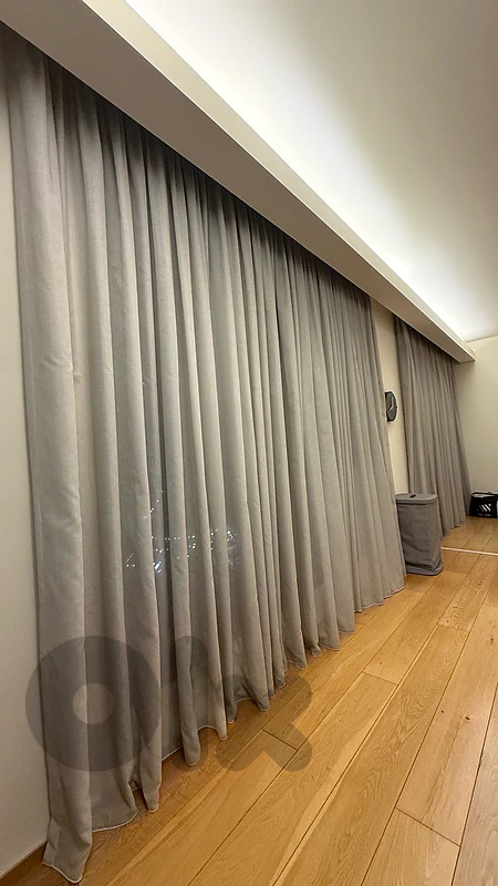 flowy light grey fabric curtains excellent condition