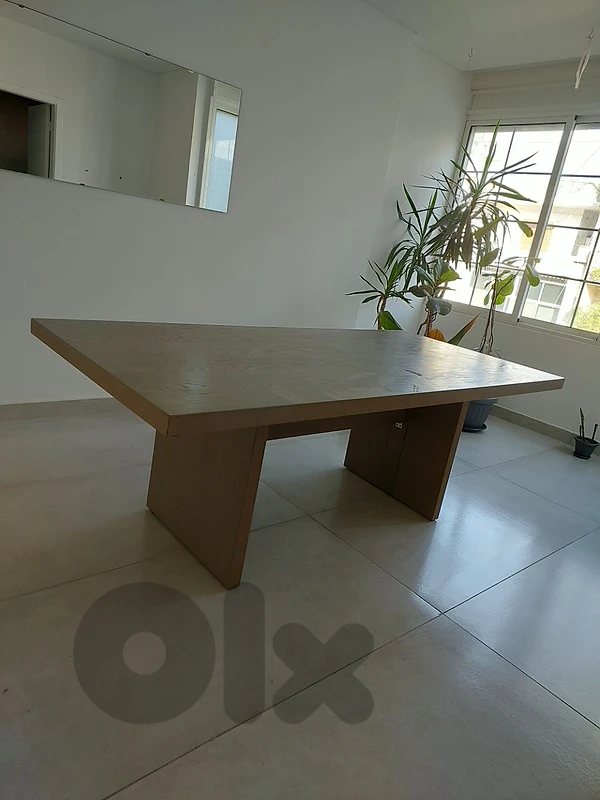 Dining table for sale