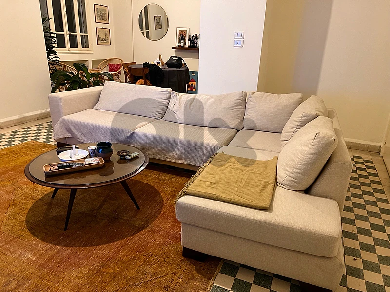 sofa + table