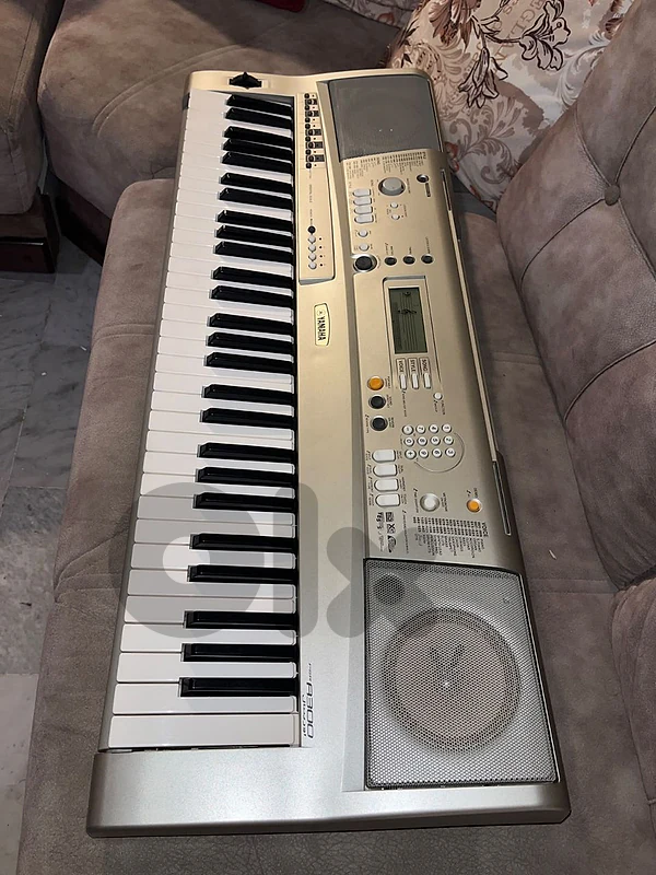 أورغ yamaha psr300  ياماها شرقي غربي جديد