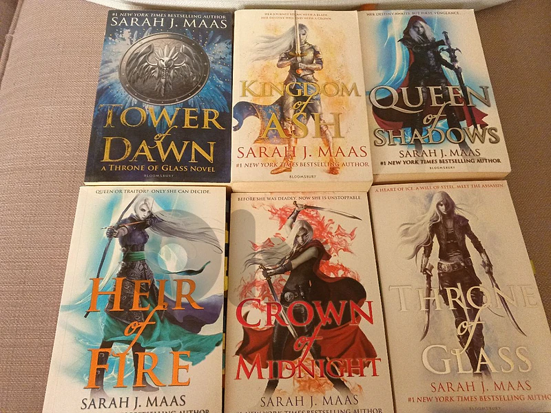 throne of glass series