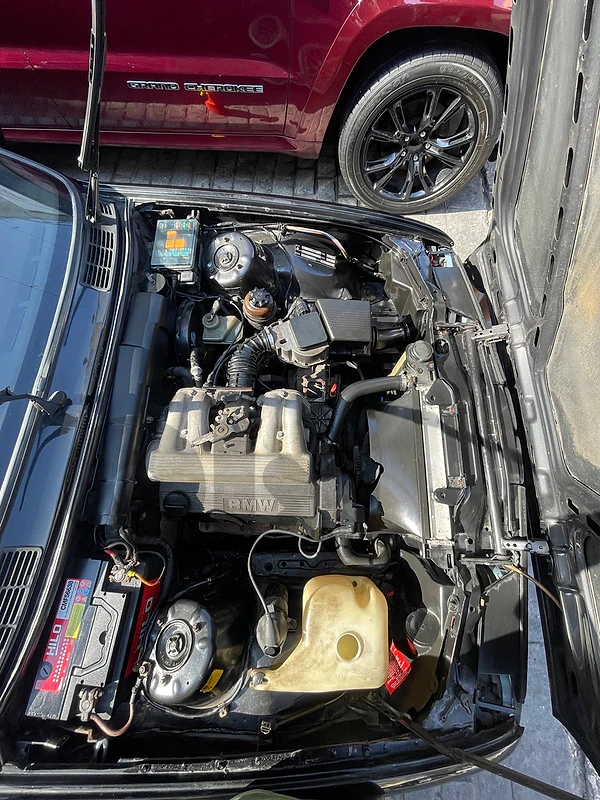 318e30
