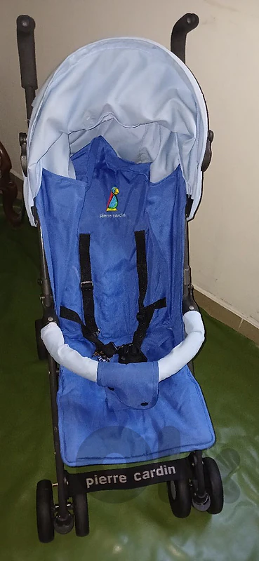 PIERRE GARDEN brand
Very clean & in excellent condition like new