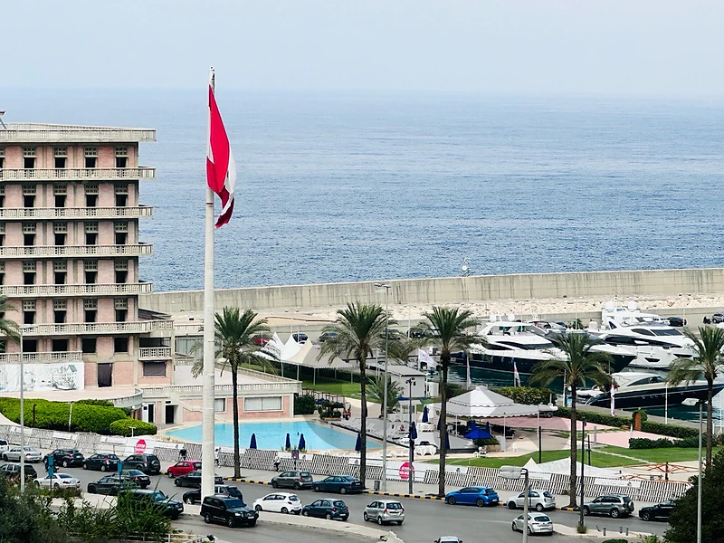 Furnished Apartment In Downtown | Pool & Gym | شقة مفروشة في بيروت