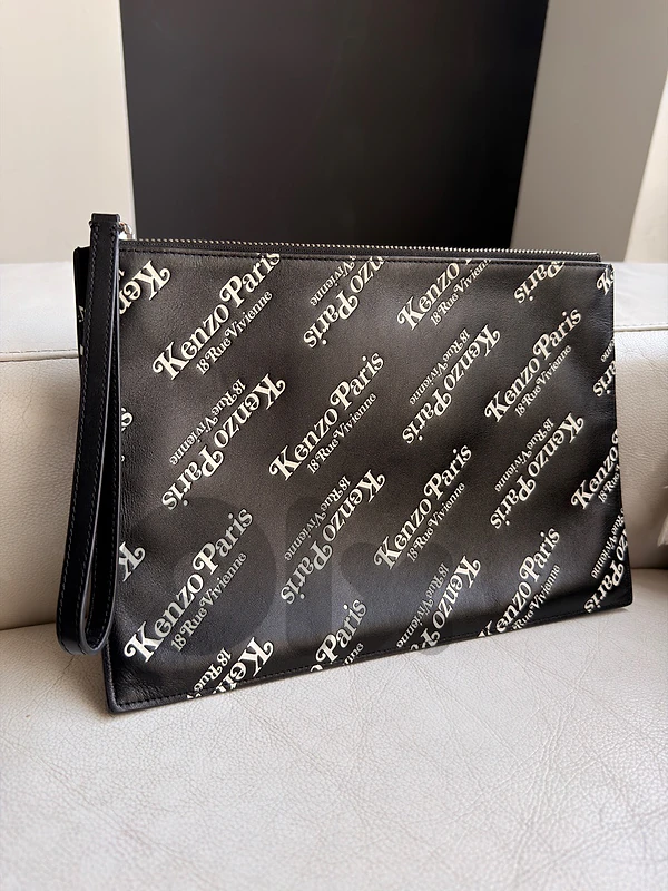 KENZO Paris Logo Leather Clutch – Black