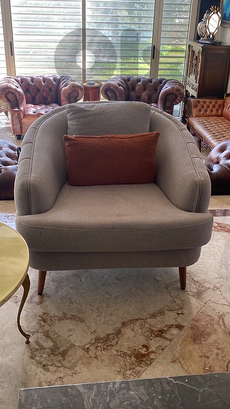 chesterfield salon capitonne plein tissu