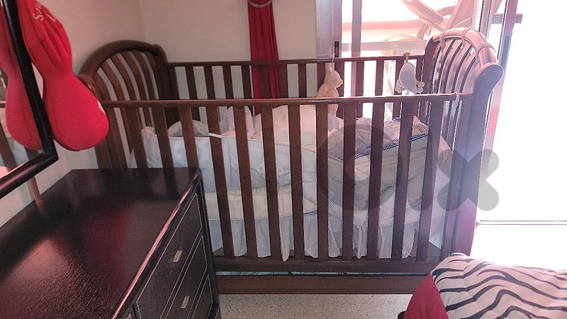 wooden baby crib,rocker & bath station