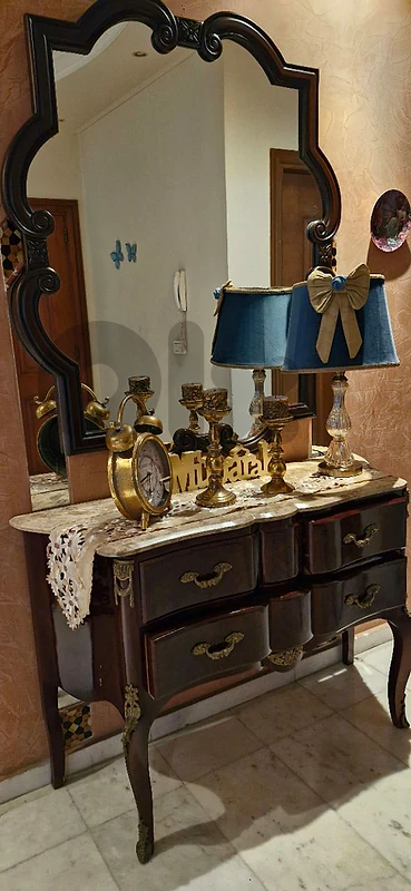 çonsole table with mirror