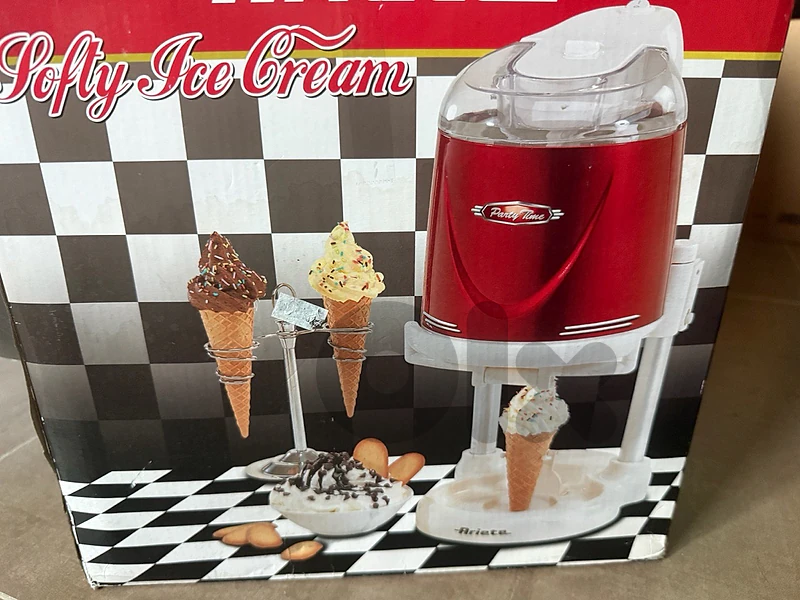 Ice Cream Maker Machine  70$ (opened; used only once)