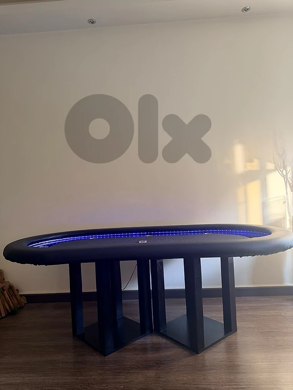 Handmade Professional Poker Table for 8 Players with LED