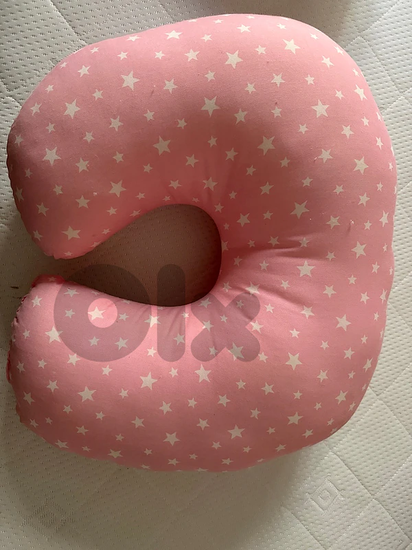 breastfeeding pillow