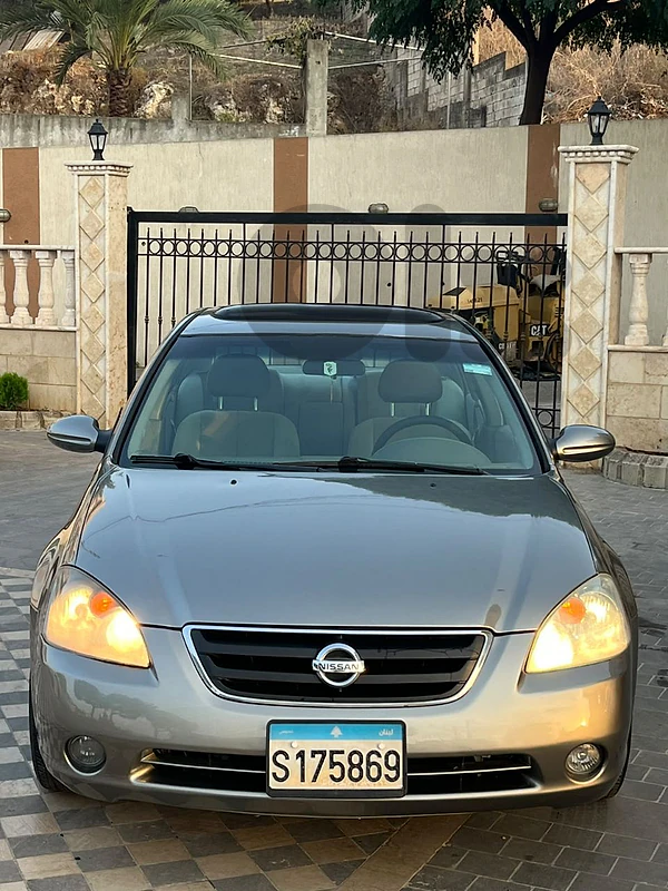 نيسان التيما 2003 Altmia 2003