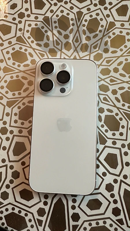 15 pro 128gb zero scratch/03838094