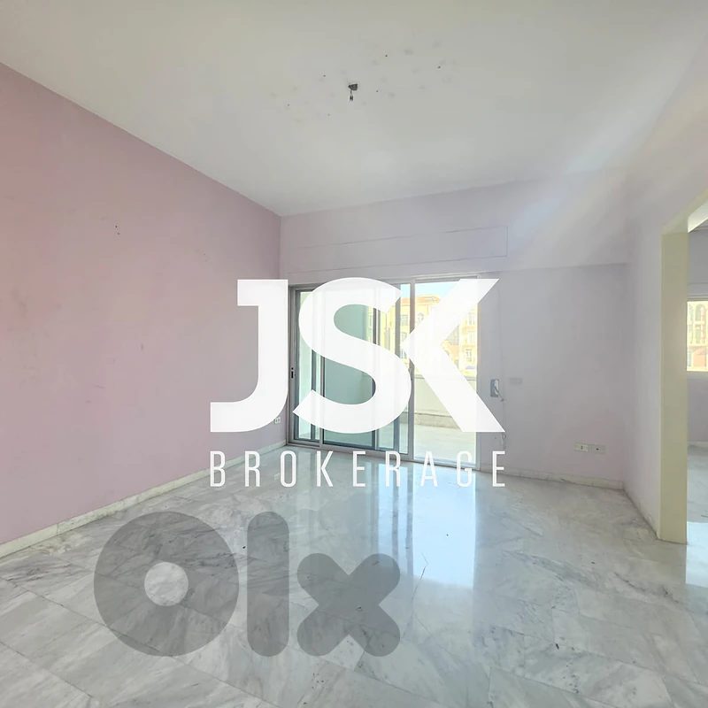L23161 Spacious Office For Rent in A Prime Location Hazmieh