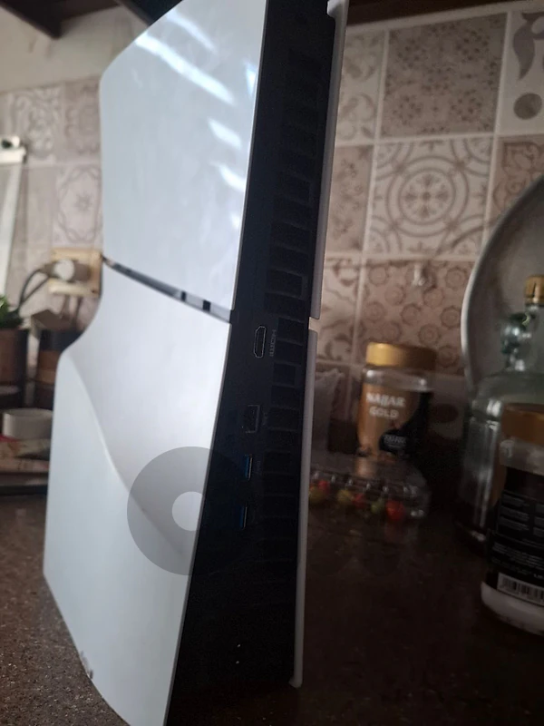 PS5 LIKE NEW BARELY USED 1 MONTH