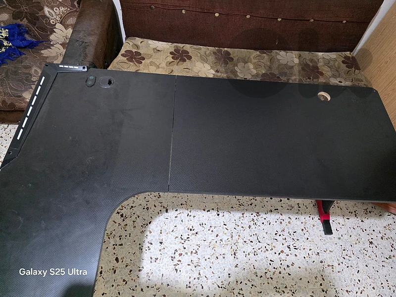 Gaming Desk B3da Jdede Kl Ghrada M3a