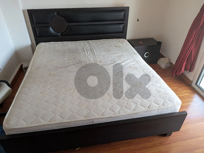 full bedroom