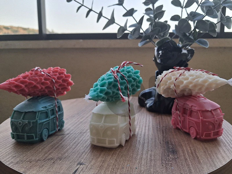 bus and tree candle