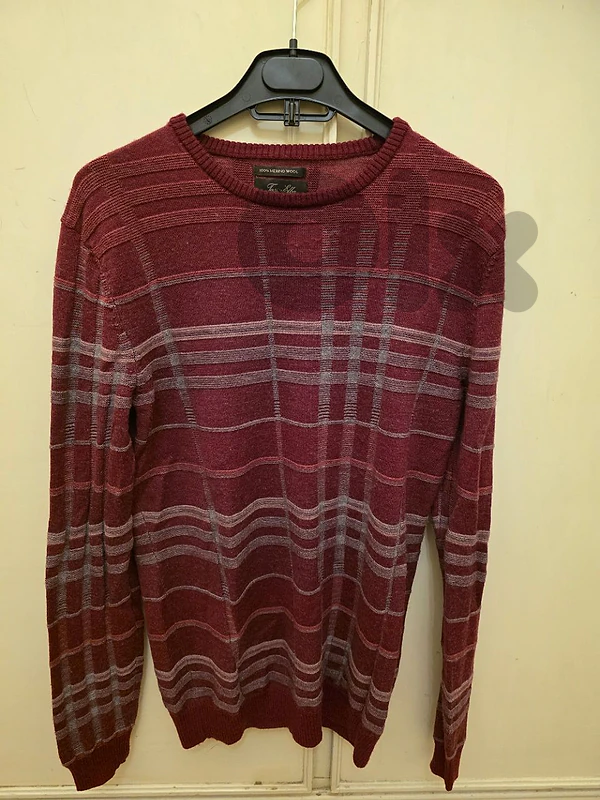 sweater size small