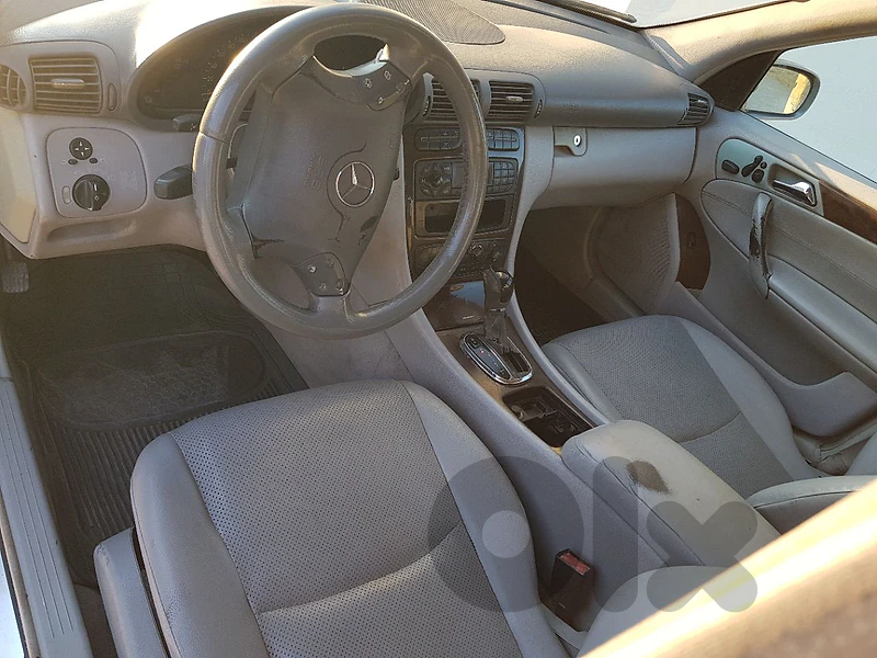 مرسيدس بنز 240/260/280 2003 240